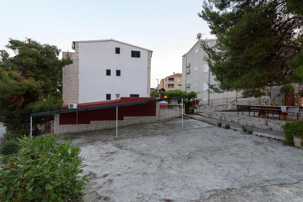 Apartments Lucija Trogir Exterior photo